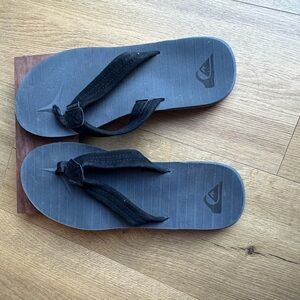 Quiksilver Kids Gray and Black Flip Flops